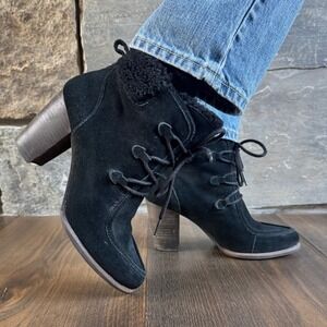 UGG Australia Analise Black Suede Ankle Booties Chunky Heel Lace Up Sheepskin 7‎
